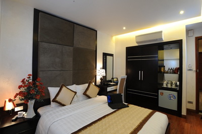  BOOKING