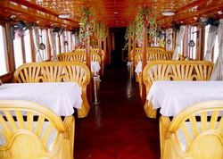 Halong Black Pearl Junk dining room