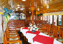 Hai Au Cruise's dining room