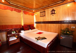 Halong Phoenix cruiser's double room