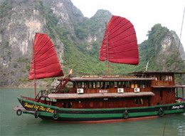 Jewel of the Bay, Halong