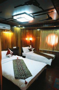 Tourist cabin in Pearly Sea Cruise