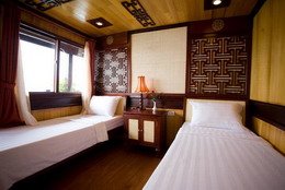 Twin room in Victory Cruise