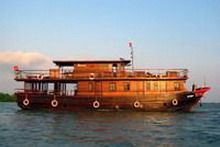 Travelers with Discover Mekong River with Bassac cruiser