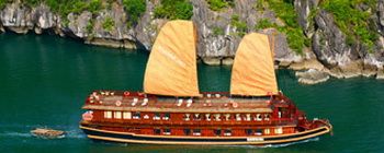 Tourists are enjoying Halong Bay cruise with Halong Ginger - TL110