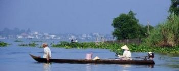 Tourists are enjoying Cruise Mekong with Mekong Queen Junk  - TL614