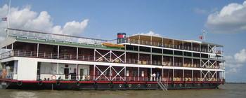 Tourists are enjoying Upstream Mekong River with Pandaw Cruise - TL611