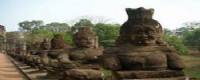 Travelers with Classic Vietnam and Cambodia Tour 