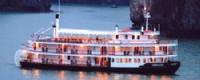 TOURISTS IN Relaxing on Emeraude cruiser - TL115