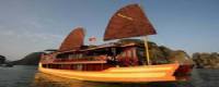 Travelers with Cruise Halong Bay on Heritage Junk 