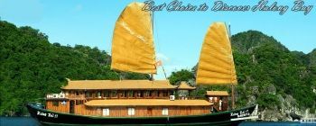 Travelers with Halong Bay Cruise on traditional junk 