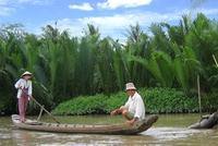 TOURISTS IN Ben Tre - Mekong Tour