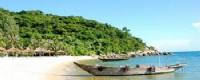 TOURISTS IN Romantic Cham Island and Snorkeling tour - TL405