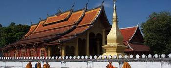 Travelers with Northern Laos stopover tour