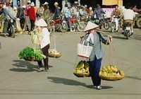 Travelers with Vietnam emotion tour