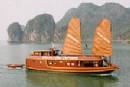 TOURISTS IN Halong Bay cruise on the Pearly Sea Cruiser