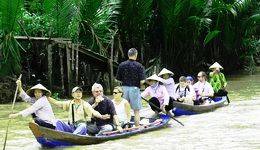 Travelers with Mekong delta tour 1 day from Ho Chi Minh City