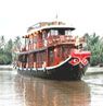 TOURISTS IN Douce Mekong Cruise