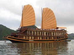 TOURISTS IN Indochina Sails