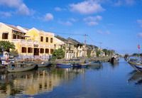 TOURISTS IN Full day Hoi An Tour