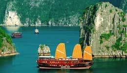 Travelers with Halong Bay Cruising with Indochina Sails 4*