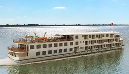 Travelers with Mekong River cruise with La Marguerite