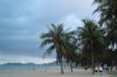 TOURISTS IN Monkey island and Doc Lech beach tour