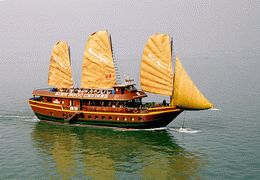 TOURISTS IN Sea Wind Cruise