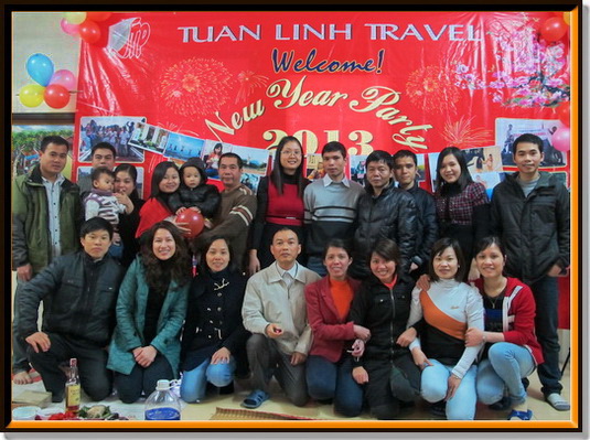 Tuan Linh Travel's 2013 New Year meeting