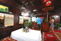 Bar in Bai Tu Long Junk