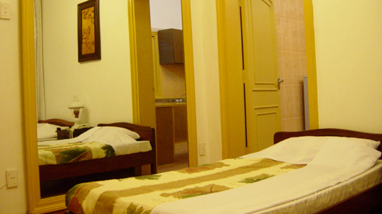 Room3 Room3 BOOKING