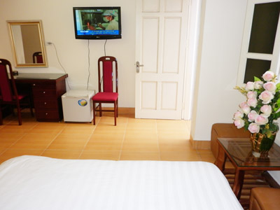 Room2 BOOKING