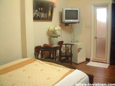 Room2 Room2 BOOKING