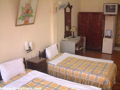 Room3 Room3 BOOKING