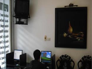 Free internet Free internet BOOKING