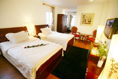 Room3 Room3 BOOKING