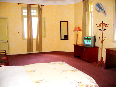 Room2 BOOKING