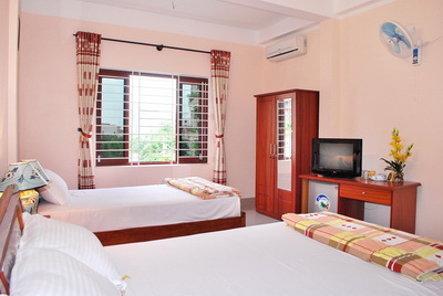 Room3 Room3 BOOKING