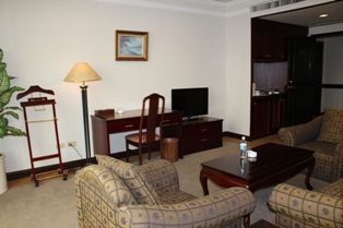 Room 3 Room 3 BOOKING