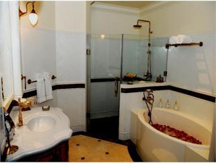 Bath room BOOKING