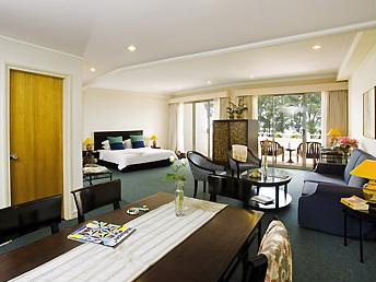 Living Suite BOOKING