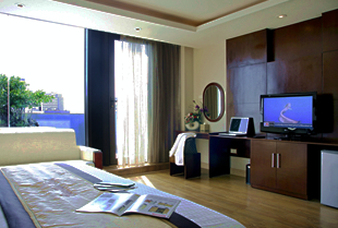 Deluxe Suite BOOKING