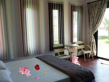 Seaview Room Seaview Room BOOKING