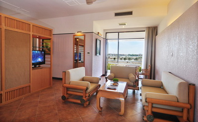 Room2 Room2 BOOKING