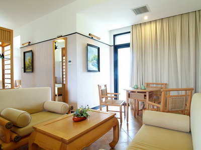 Room4 Room4 BOOKING