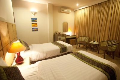 Room2 BOOKING