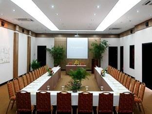 Meeting room Meeting room BOOKING