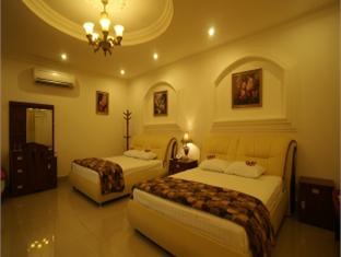 Double Room BOOKING