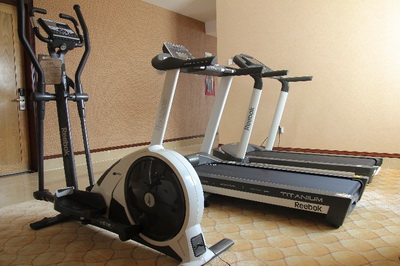 west-hotel-gym BOOKING