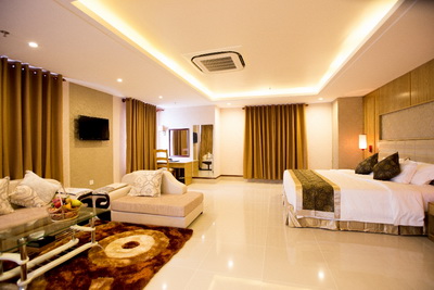 west-hotel-suite BOOKING